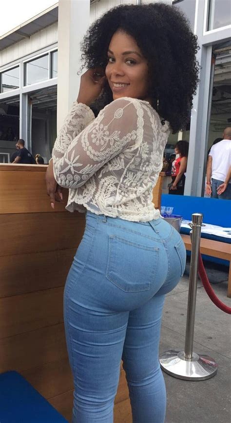 thick ass spreading Search